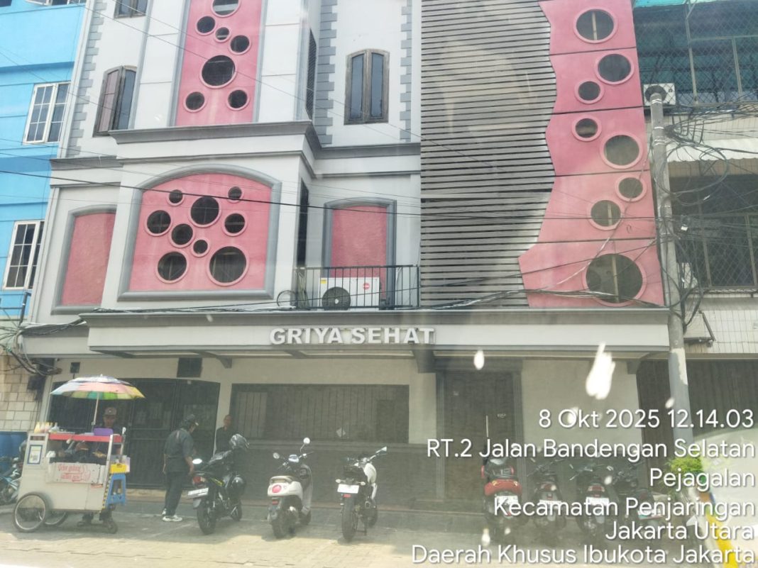 Griya Sehat yang berlokasi di Jln. Jembatan III, Komp. Ruko Robinson Blok. CU, Kel. Pejagalan, Kec. Penjaringan, Jakarta Utara