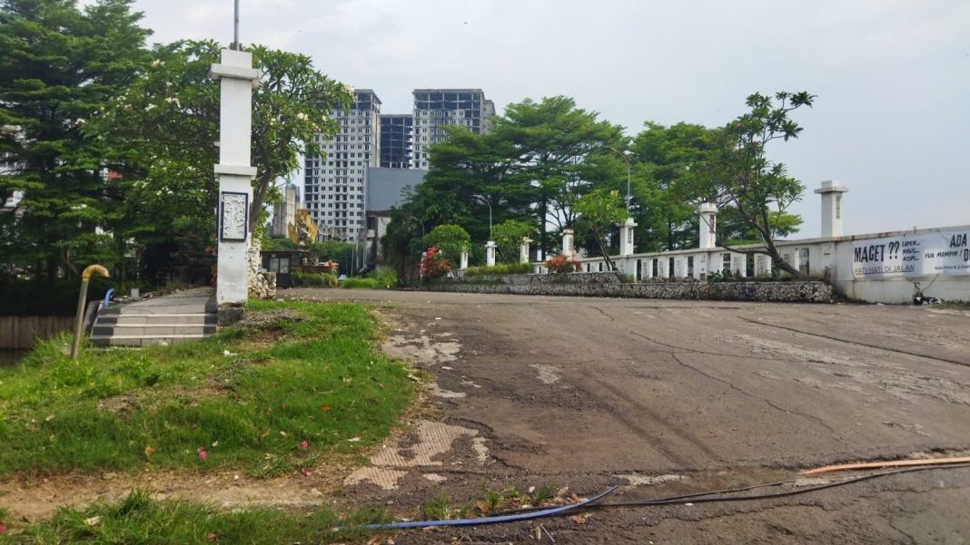 Gudang milik mafia (M) Yang Disinyalir tempat Penampungan Boi Solar Subsidi di Jln. Daan Mogot, Jakarta Barat